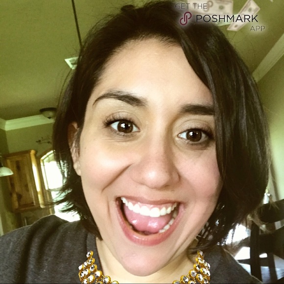 Meet your Posher, Just - Picture 3 of 5